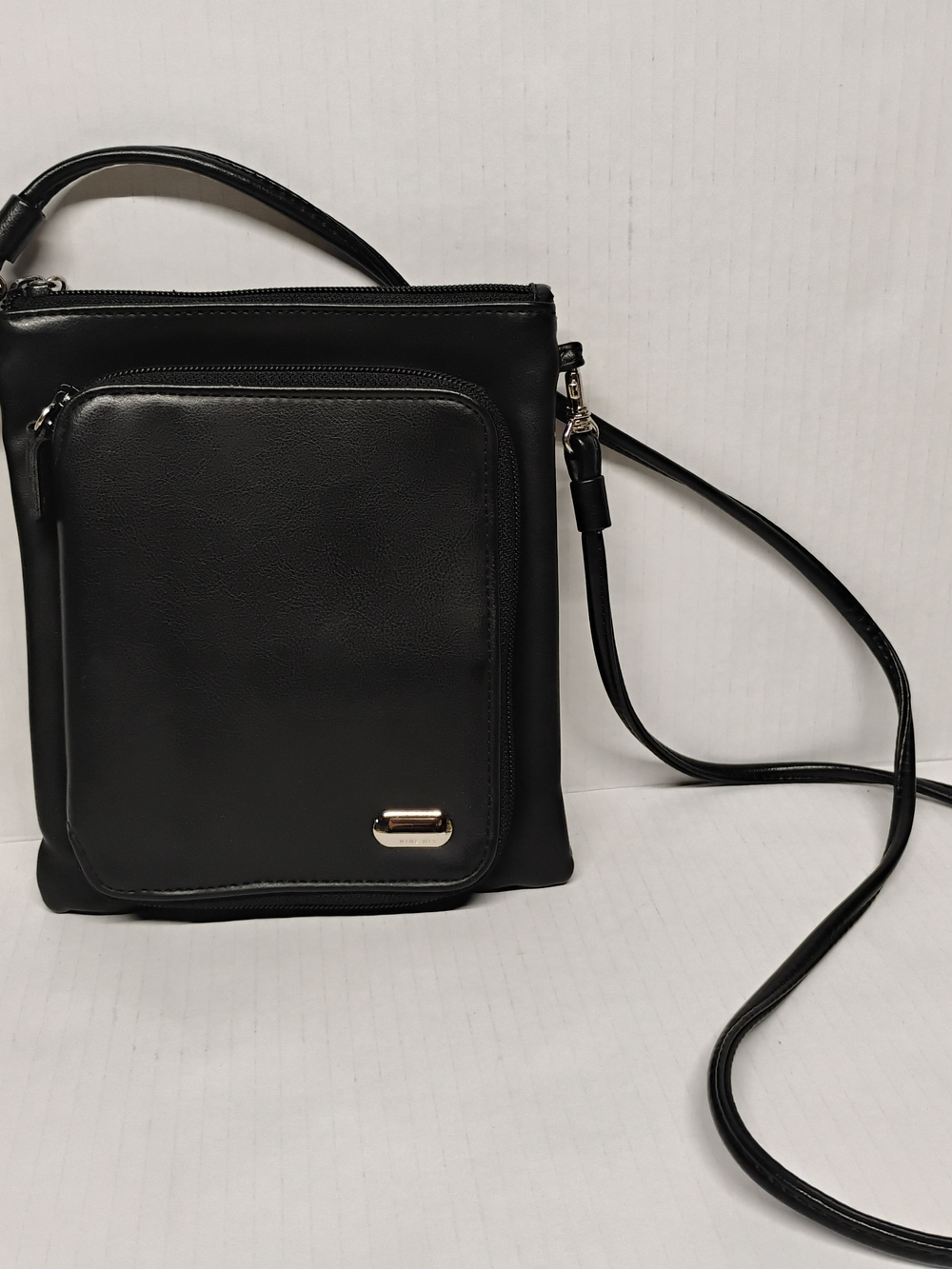 Nine West Classic Black Crossbody Bag with Front Zip Pocket